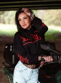 Dirty Cropped Hoodie, Black N Red 13 Dirty Cropped Hoodie, Black N Red -Straßenmode Kleidung dirty cropped hoodie black n red 6