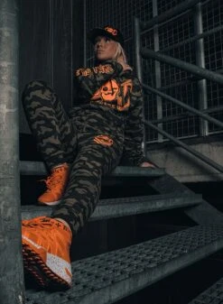 EXc Orange Skull Camo Sweatpants Unisex 7 EXc Orange Skull Camo Sweatpants Unisex -Straßenmode Kleidung exc orange skull camo sweatpants unisex 3
