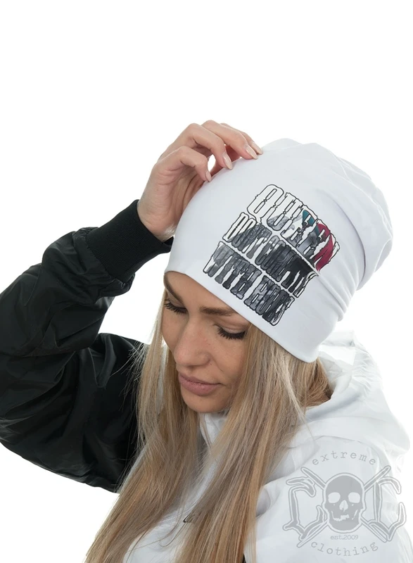 EXc Queen Dont Compete With Hoes Beanie, Vit 1 EXc Queen Dont Compete With Hoes Beanie, Vit