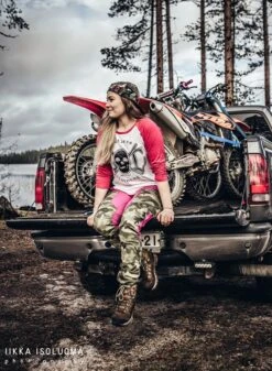 EXc Skull Raglan, Wht/Pink -Straßenmode Kleidung exc skull raglan whtpink 3